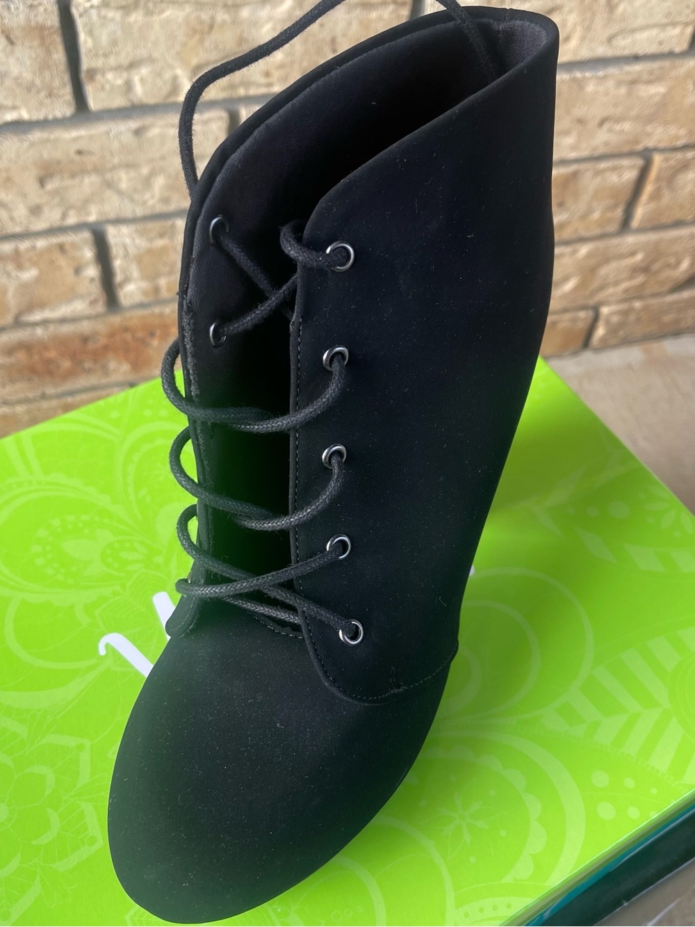 Women's Black Lace-Up Heeled Ankle Boots